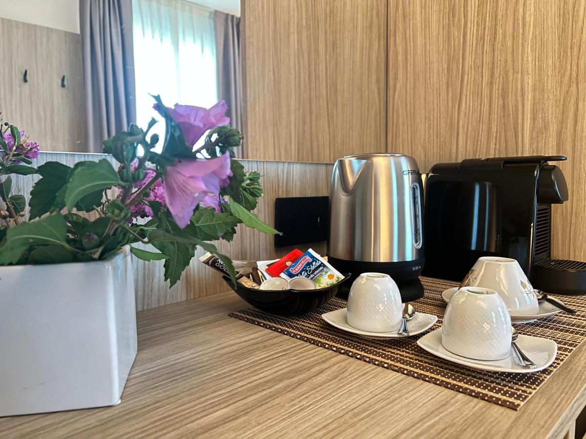 伽登尼亚酒店 普罗迪卡纳韦塞 外观 照片